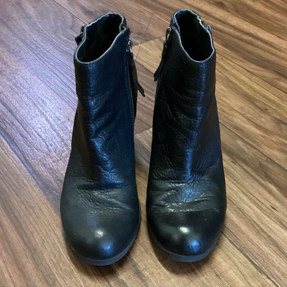 Reaction Kenneth Cole 'Might Free Me' Ankle Boots Women's 8M  Black Leather - Picture 4 of 9